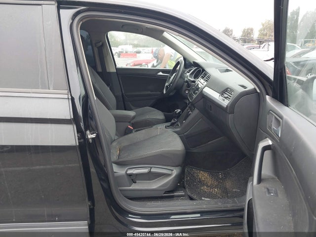 3VV1B7AX7MM119171 Volkswagen Tiguan 2.0t S