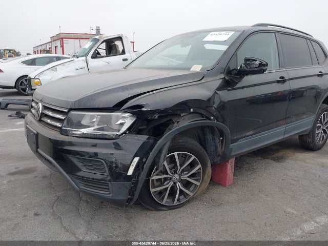 3VV1B7AX7MM119171 Volkswagen Tiguan 2.0t S