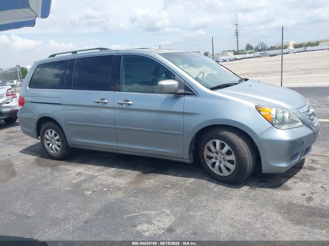 45420769 :رقم المزاد ، 5FNRL38668B104532 vin ، 2008 Honda Odyssey Ex-l مزاد بيع