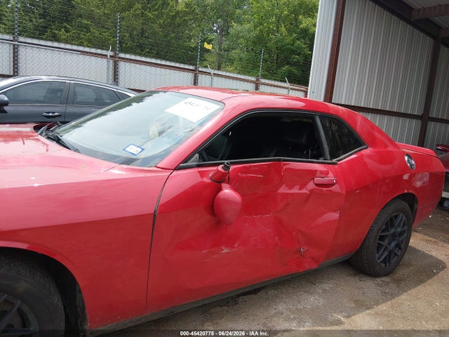 45420778 :رقم المزاد ، 2C3CDZAG4GH354230 vin ، 2016 Dodge Challenger Sxt Plus مزاد بيع