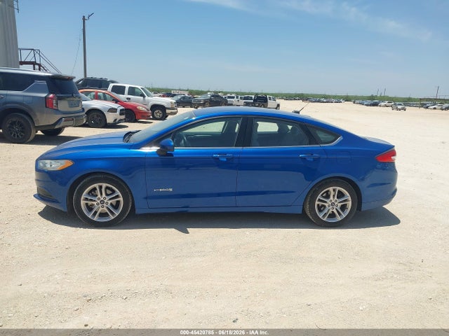 3FA6P0UUXJR212737 Ford Fusion Hybrid S