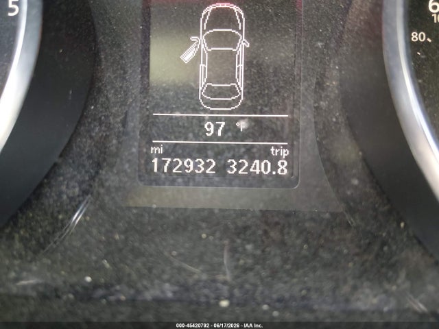 1VWBA7A31JC049728 Volkswagen Passat 2.0t Se