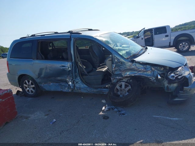 2008 Chrysler Town & Country Touring მანქანა იყიდება აუქციონზე, vin: 2A8HR54P18R609654, აუქციონის ნომერი: 45420811