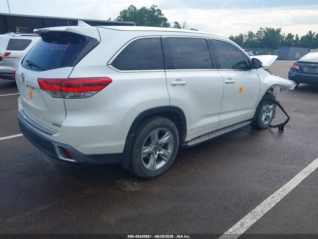 Toyota Highlander Limited 2018 5TDYZRFH0JS268622 Image 4