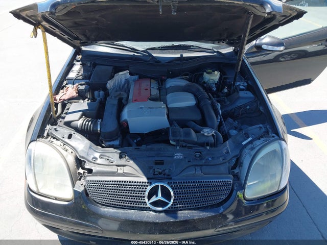 45420913 :رقم المزاد ، WDBKK49F32F238036 vin ، 2002 Mercedes-benz Slk 230 Kompressor مزاد بيع