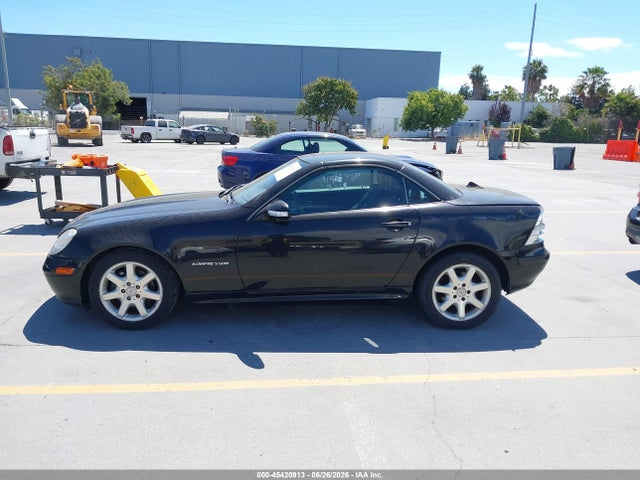 45420913 :رقم المزاد ، WDBKK49F32F238036 vin ، 2002 Mercedes-benz Slk 230 Kompressor مزاد بيع