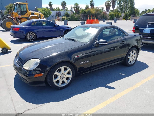 45420913 :رقم المزاد ، WDBKK49F32F238036 vin ، 2002 Mercedes-benz Slk 230 Kompressor مزاد بيع