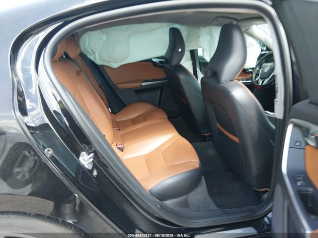 Auction sale of the 2018 Volvo S60 Inscription T5, vin: LYV402HK7JB169245, lot number: 45420921