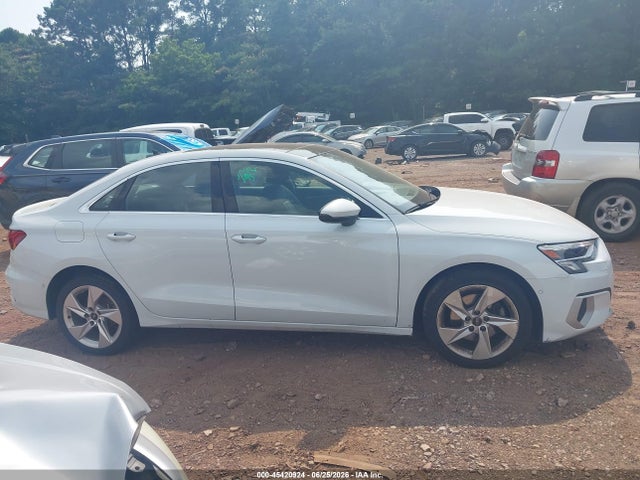 2024 Audi A3 Premium 40 Tfsi Front-wheel Drive S Tronic მანქანა იყიდება აუქციონზე, vin: WAUAUDGY6RA099553, აუქციონის ნომერი: 45420924