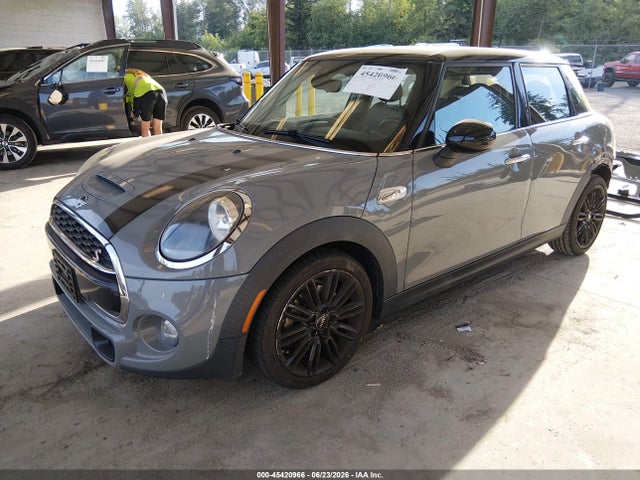 Mini Hardtop Cooper S 2019 WMWXU3C5XK2F52186 Image 2