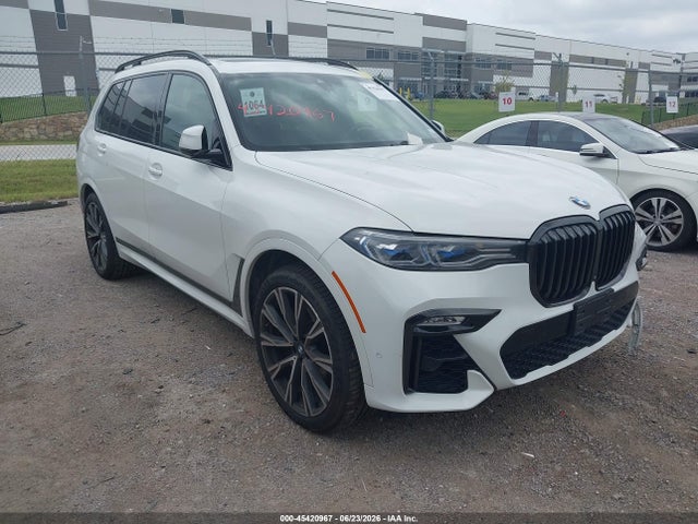 45420967 :رقم المزاد ، 5UXCX6C08M9H85944 vin ، 2021 Bmw X7 M50i مزاد بيع