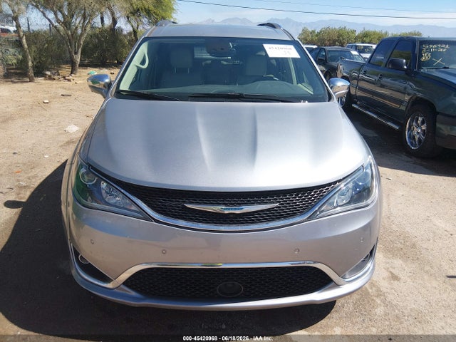 Chrysler Pacifica Hybrid Limited 2020 2C4RC1N76LR113648 Image 11