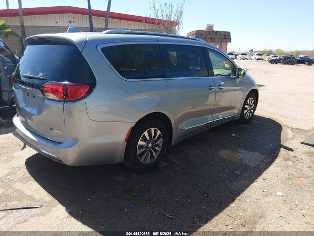Chrysler Pacifica Hybrid Limited 2020 2C4RC1N76LR113648 Image 4