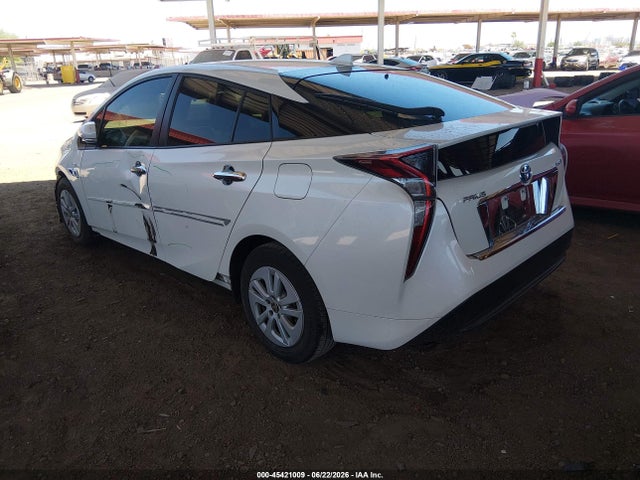 Toyota Prius Two 2016 JTDKBRFU7G3008011 Image 3