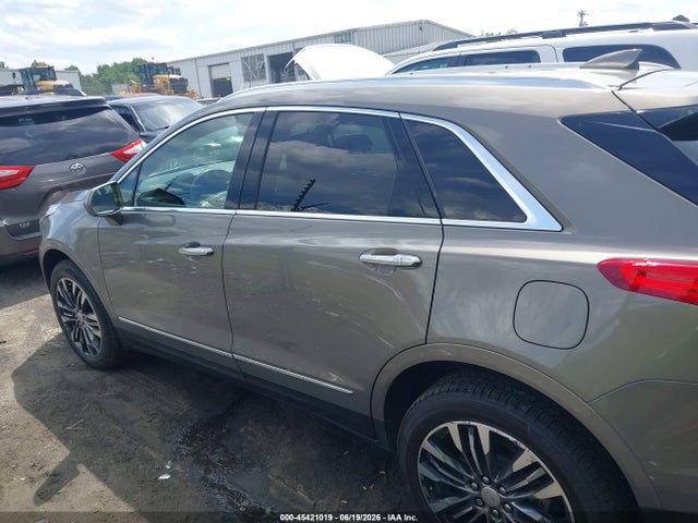 45421019 :رقم المزاد ، 1GYKNCRS7KZ264762 vin ، 2019 Cadillac Xt5 Luxury مزاد بيع