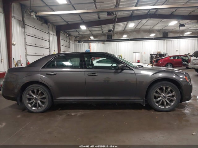 45421027 :رقم المزاد ، 2C3CCAGG8EH255760 vin ، 2014 Chrysler 300 300s مزاد بيع