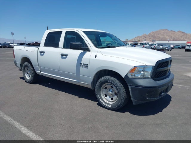 RAM 1500 Tradesman 4x4 5'7 Box 2018 1C6RR7KG5JS144172 главное изображение