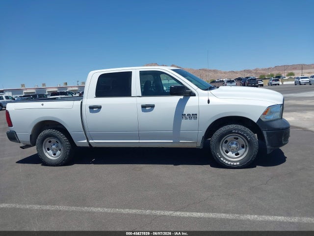 45421029 :رقم المزاد ، 1C6RR7KG5JS144172 vin ، 2018 Ram 1500 Tradesman  4x4 5'7 Box مزاد بيع