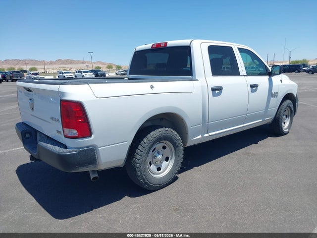 45421029 :رقم المزاد ، 1C6RR7KG5JS144172 vin ، 2018 Ram 1500 Tradesman  4x4 5'7 Box مزاد بيع