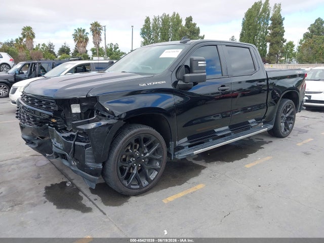 Chevrolet Silverado 1500 Custom 2019 3GCUYBEFXKG700383 Image 2