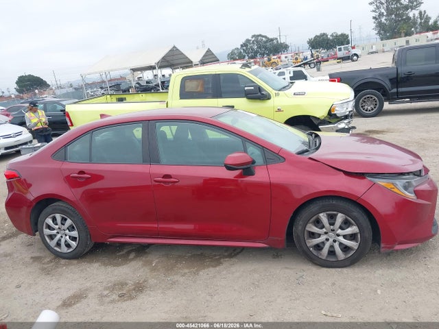 5YFEPMAE5NP309561 Toyota COROLLA LE
