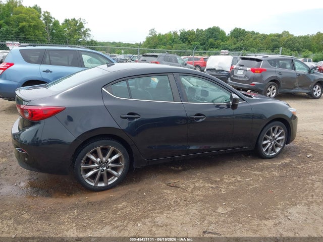Aukcja sprzedaży 2018 Mazda Mazda3 Touring, vin: 3MZBN1V34JM215945, numer aukcji: 45421131