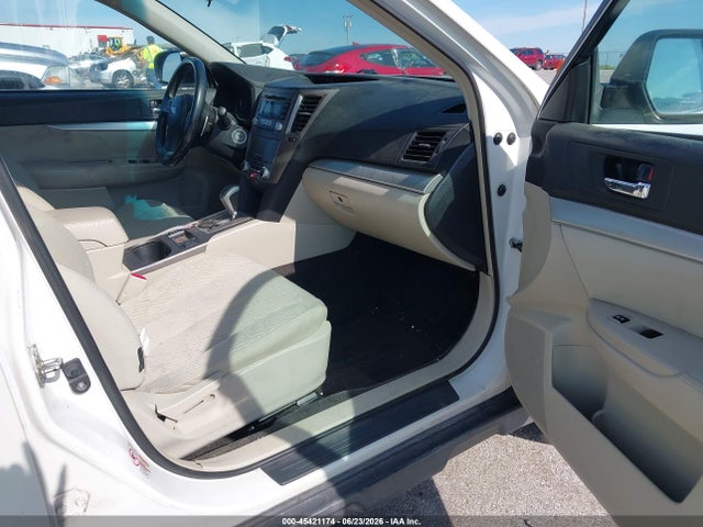 45421174 :رقم المزاد ، 4S4BRBCC6C3205529 vin ، 2012 Subaru Outback 2.5i Premium مزاد بيع