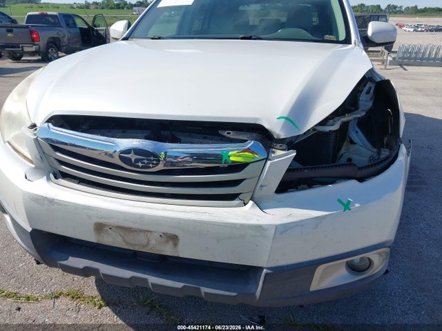 45421174 :رقم المزاد ، 4S4BRBCC6C3205529 vin ، 2012 Subaru Outback 2.5i Premium مزاد بيع