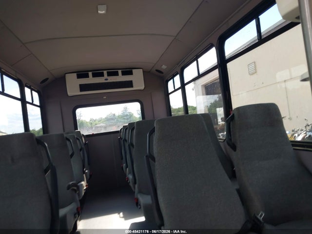 1FDEE3FS6KDC43711 Ford E-350 Cutaway