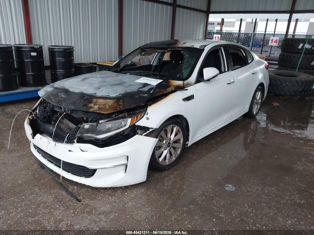 2016 Kia Optima Lx მანქანა იყიდება აუქციონზე, vin: 5XXGT4L36GG003674, აუქციონის ნომერი: 45421211