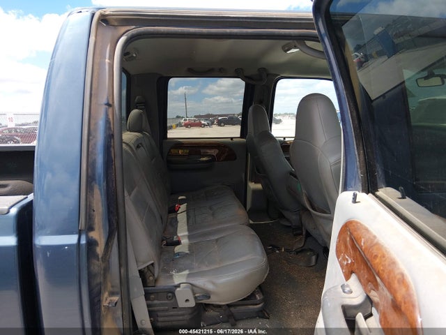 45421215 :رقم المزاد ، 1FTNW21P64EB92982 vin ، 2004 Ford F-250 Lariat/xl/xlt مزاد بيع