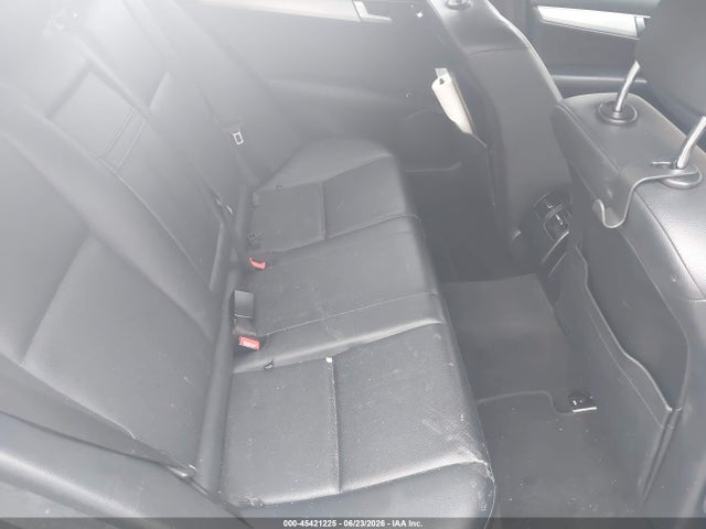 45421225 :رقم المزاد ، WDDGF8AB4EA957184 vin ، 2014 Mercedes-benz C 300 Sport 4matic مزاد بيع
