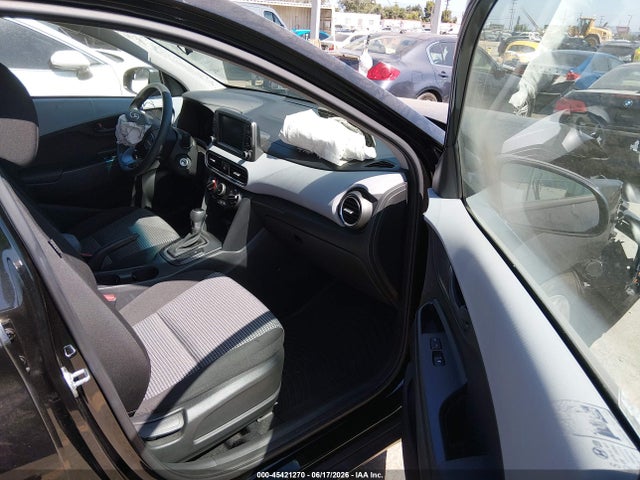 KM8K12AA8KU339976 Hyundai Kona Se