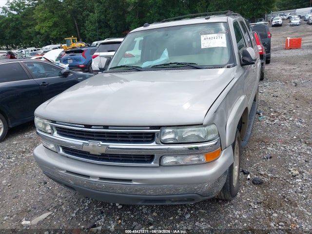 45421271 :رقم المزاد ، 1GNEC13Z24J168887 vin ، 2004 Chevrolet Tahoe Lt مزاد بيع