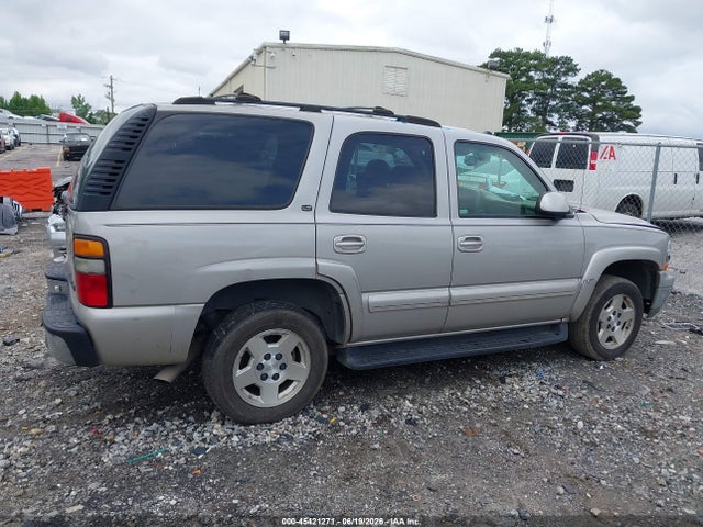 45421271 :رقم المزاد ، 1GNEC13Z24J168887 vin ، 2004 Chevrolet Tahoe Lt مزاد بيع