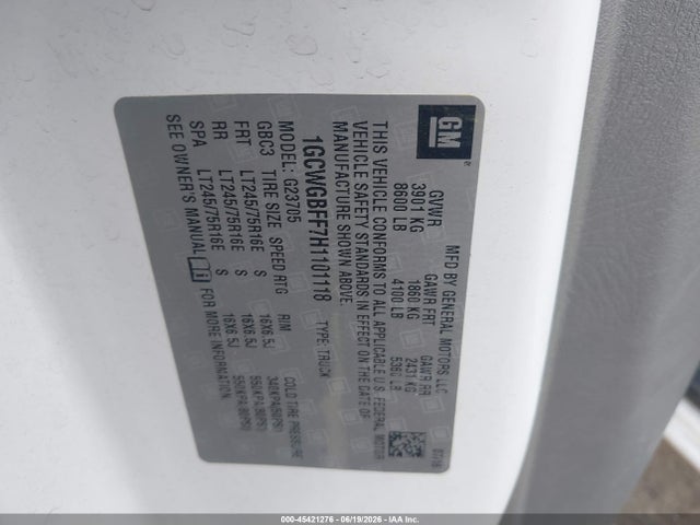 Chevrolet Express 2500 Work Van 2017 1GCWGBFF7H1101118 Image 9