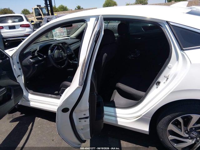 Honda CIVIC EX 2017 2HGFC2F75HH512055 Image 8