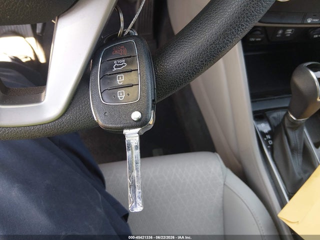 45421336 :رقم المزاد ، KM8J23A44JU659450 vin ، 2018 Hyundai Tucson Se مزاد بيع