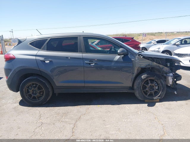 45421336 :رقم المزاد ، KM8J23A44JU659450 vin ، 2018 Hyundai Tucson Se مزاد بيع