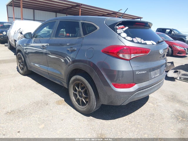 45421336 :رقم المزاد ، KM8J23A44JU659450 vin ، 2018 Hyundai Tucson Se مزاد بيع