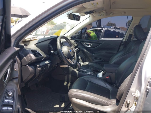 Subaru Forester Limited 2019 JF2SKAUC3KH587779 Image 5