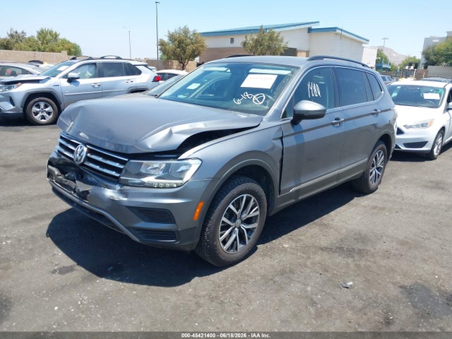 3VV2B7AX2LM035634 Volkswagen Tiguan 2.0t Se/2.0t Se R-line Black/2.0t Sel