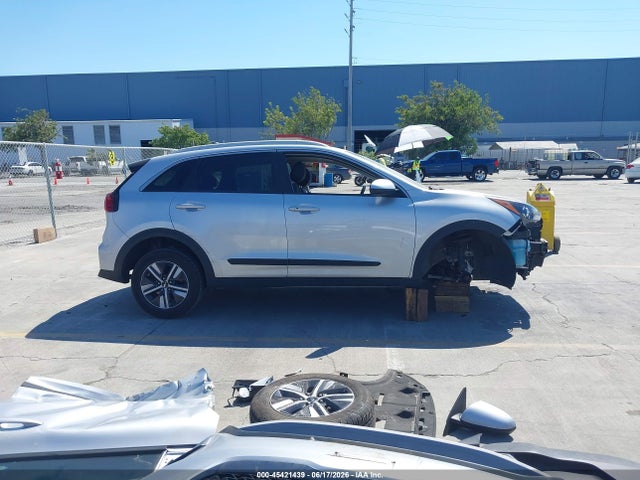 KNDCM3LD4M5473989 KIA Niro Plug-in Hybrid Lxs