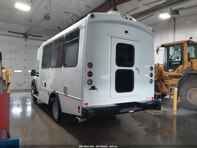 Ford F-450 Chassis Xl 2017 1FDAF4GT1HEE73328 Image 3