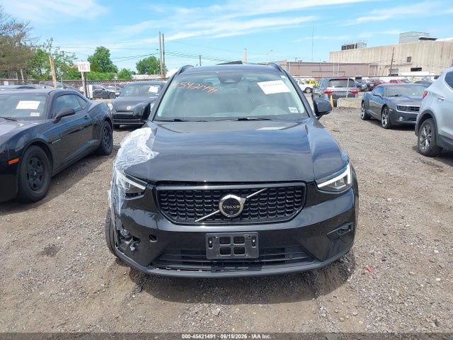 Aukcja sprzedaży 2025 Volvo Xc40 B5 Plus Dark Theme, vin: YV4L12UC7S2477426, numer aukcji: 45421491