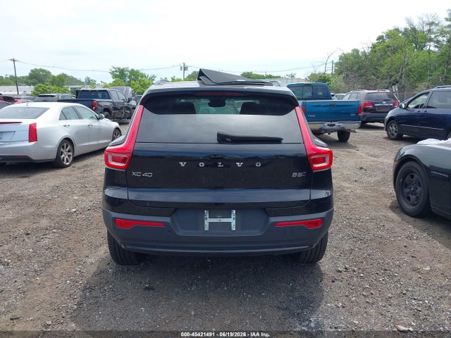 Aukcja sprzedaży 2025 Volvo Xc40 B5 Plus Dark Theme, vin: YV4L12UC7S2477426, numer aukcji: 45421491