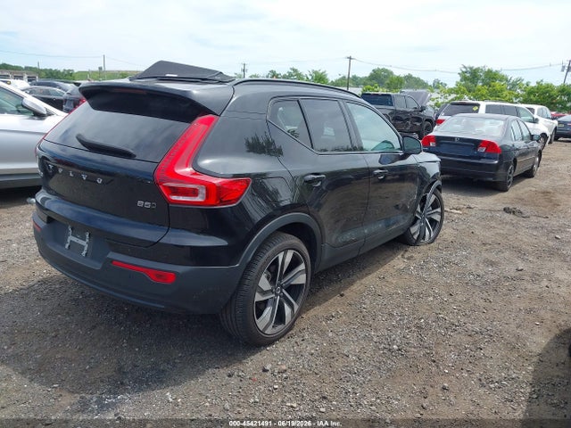 Aukcja sprzedaży 2025 Volvo Xc40 B5 Plus Dark Theme, vin: YV4L12UC7S2477426, numer aukcji: 45421491