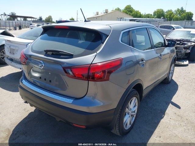 JN1BJ1CP2JW103474 Nissan Rogue Sport S