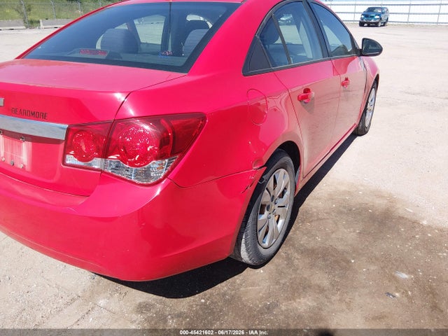 45421602 :رقم المزاد ، 1G1PA5SH2F7235018 vin ، 2015 Chevrolet Cruze Ls Auto مزاد بيع