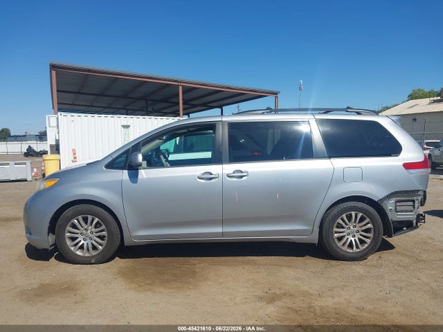5TDYK3DC7ES442121 Toyota Sienna Xle V6 8 Passenger